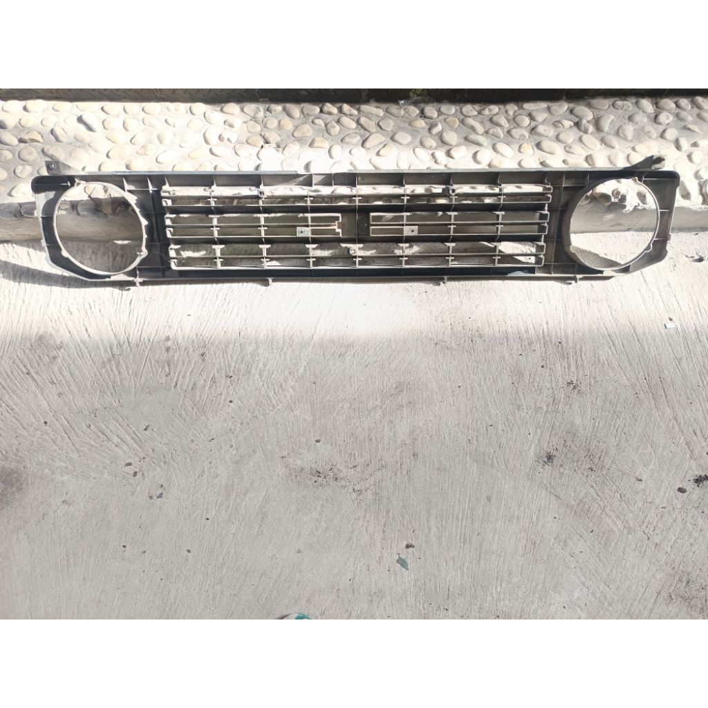 Grill taft GT lampu bulat ori