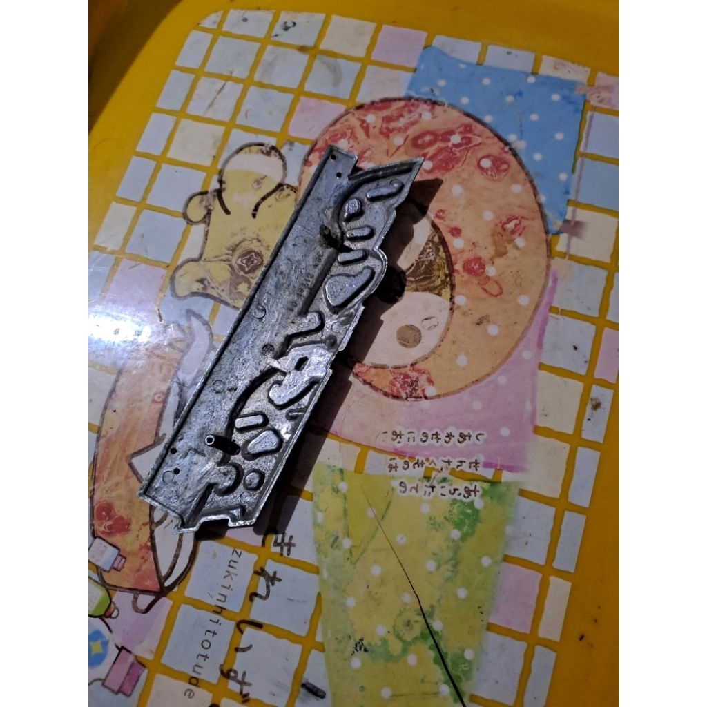 emblem box aki sebelah kiri rx king original copotan motor