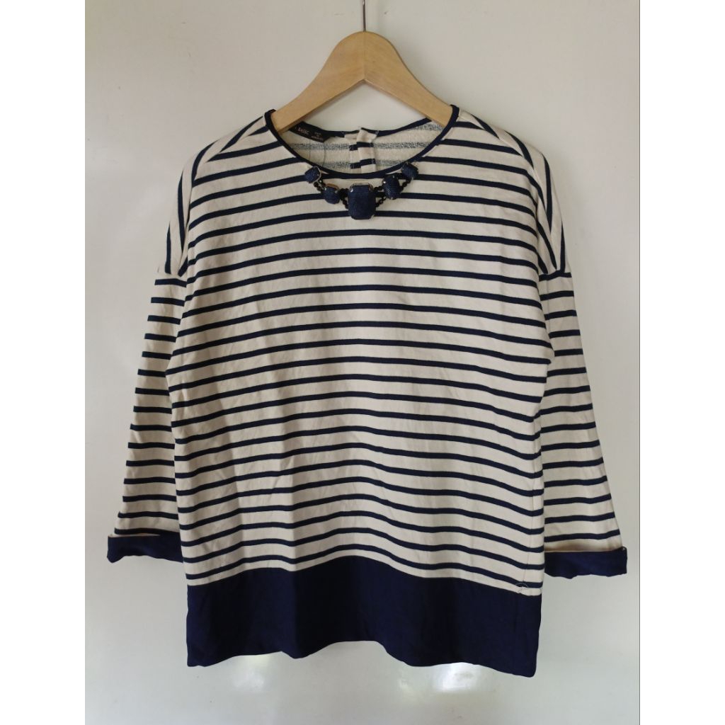 ZARA BASIC Woman ( like new ) atasan salur wanita LD 100 - 110