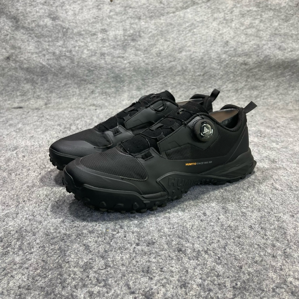 sepatu HUMTTO
