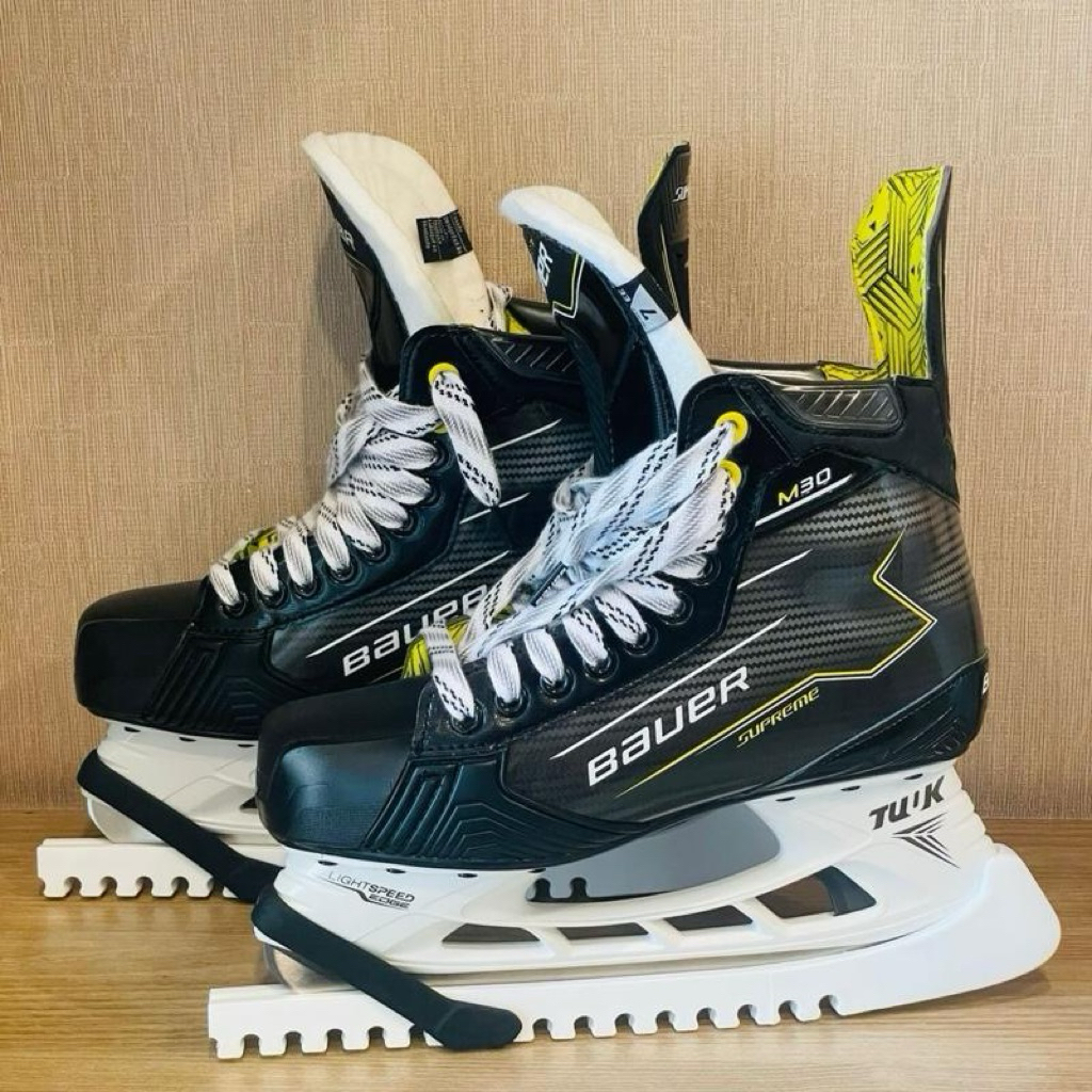 Bauer M30 supreme ice hockey shoes sz. 7EE ori
