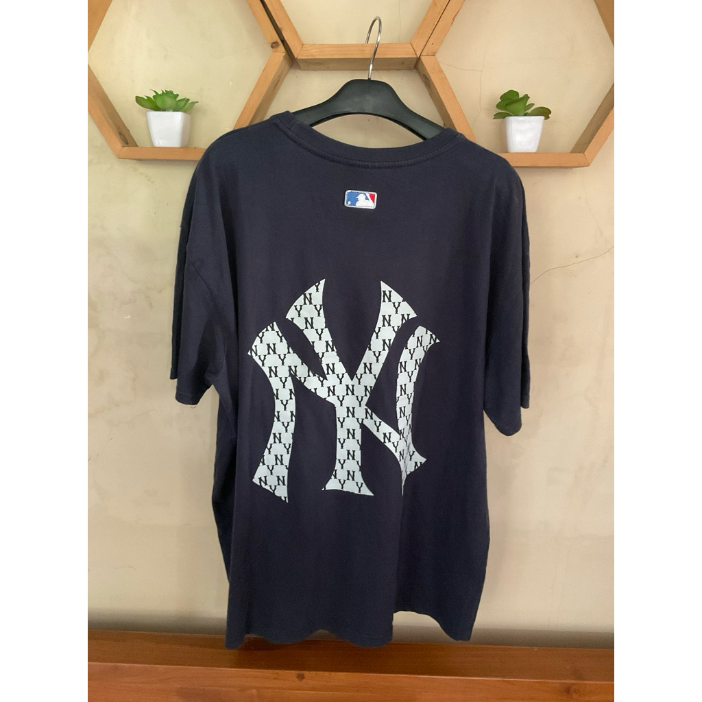 Kaos MLB Big Logo Back Print