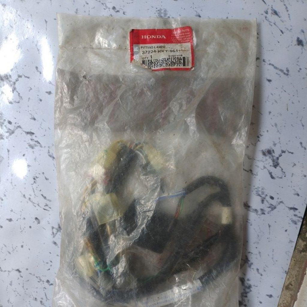 kabel lampu depan Beat Karbu