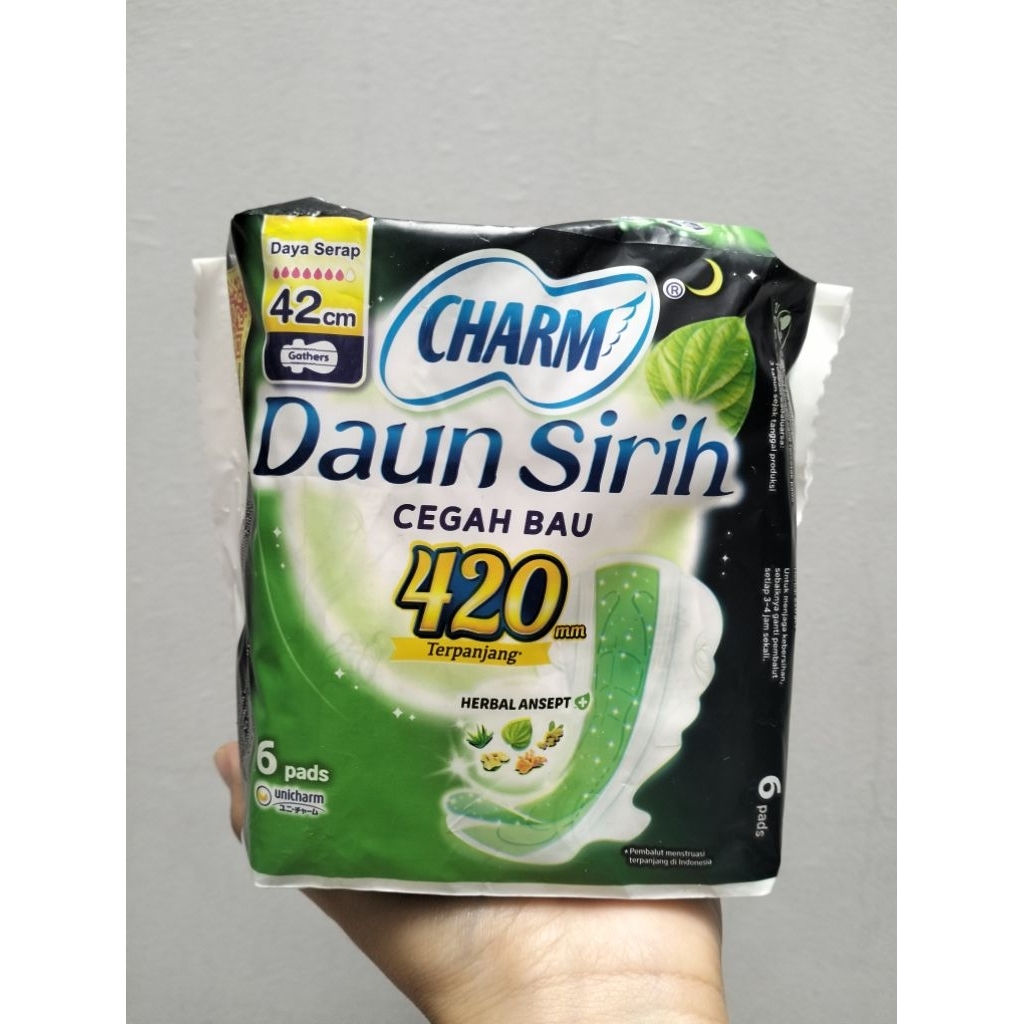 CHARM DAUN SIRIH NIGHT 42 CM 29 CM