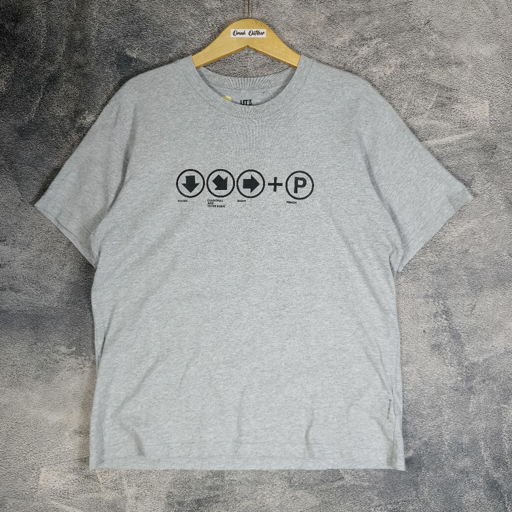 kaos uniqlo x capcom