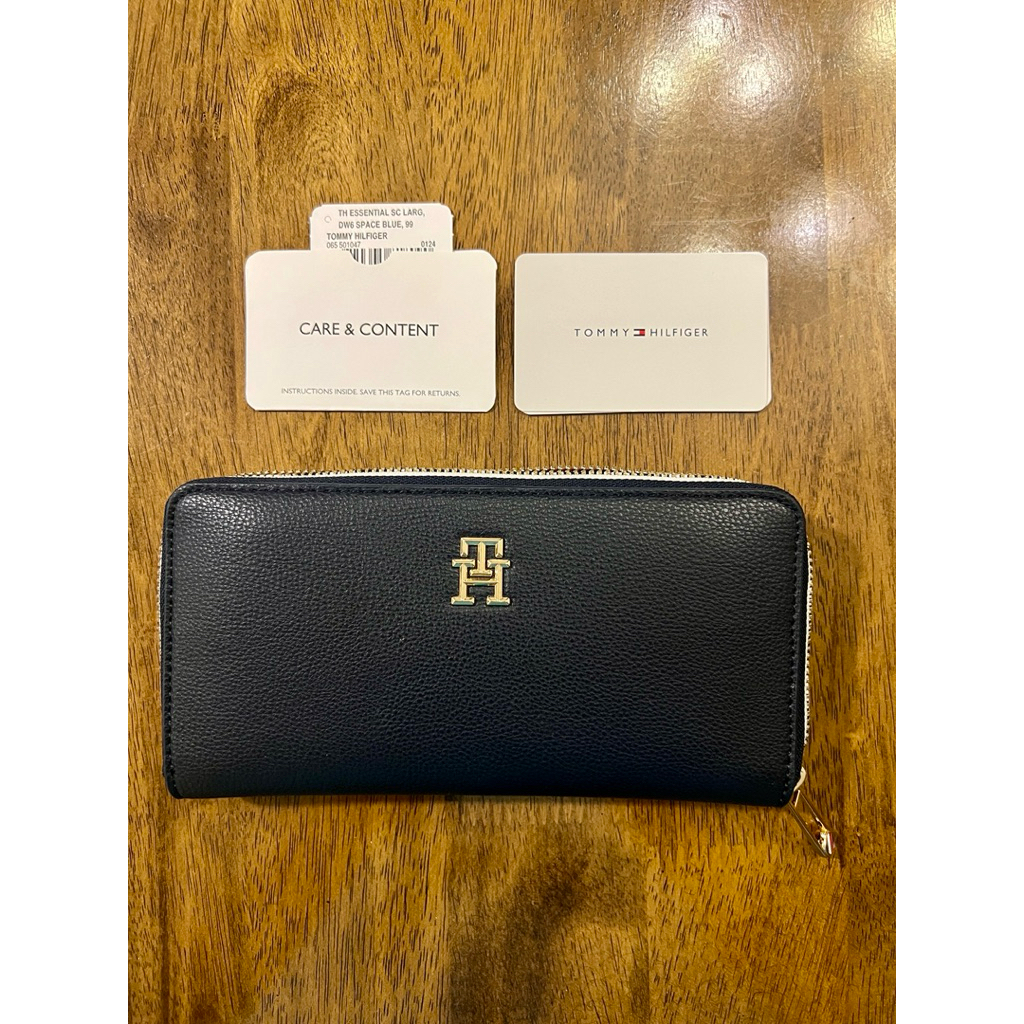 Preloved Original dompet Tommy Hilfiger