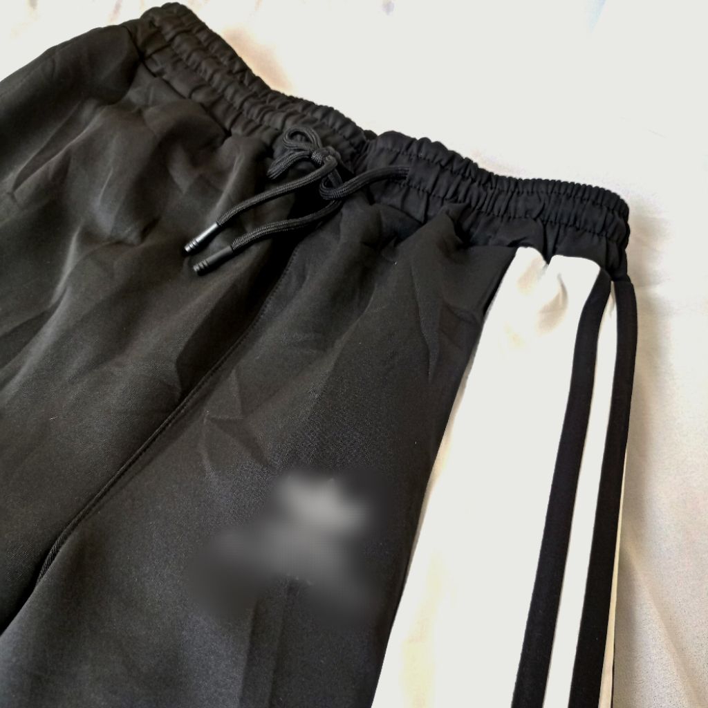 CELANA JOGGER PANJANG LISA BLACKPINK CELANA OLAHRAGA