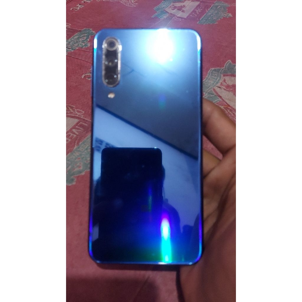 Mi 9 SE Ram 6 Internal 64 GB minus