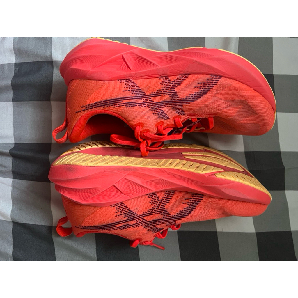 Asics Novablast 5 second