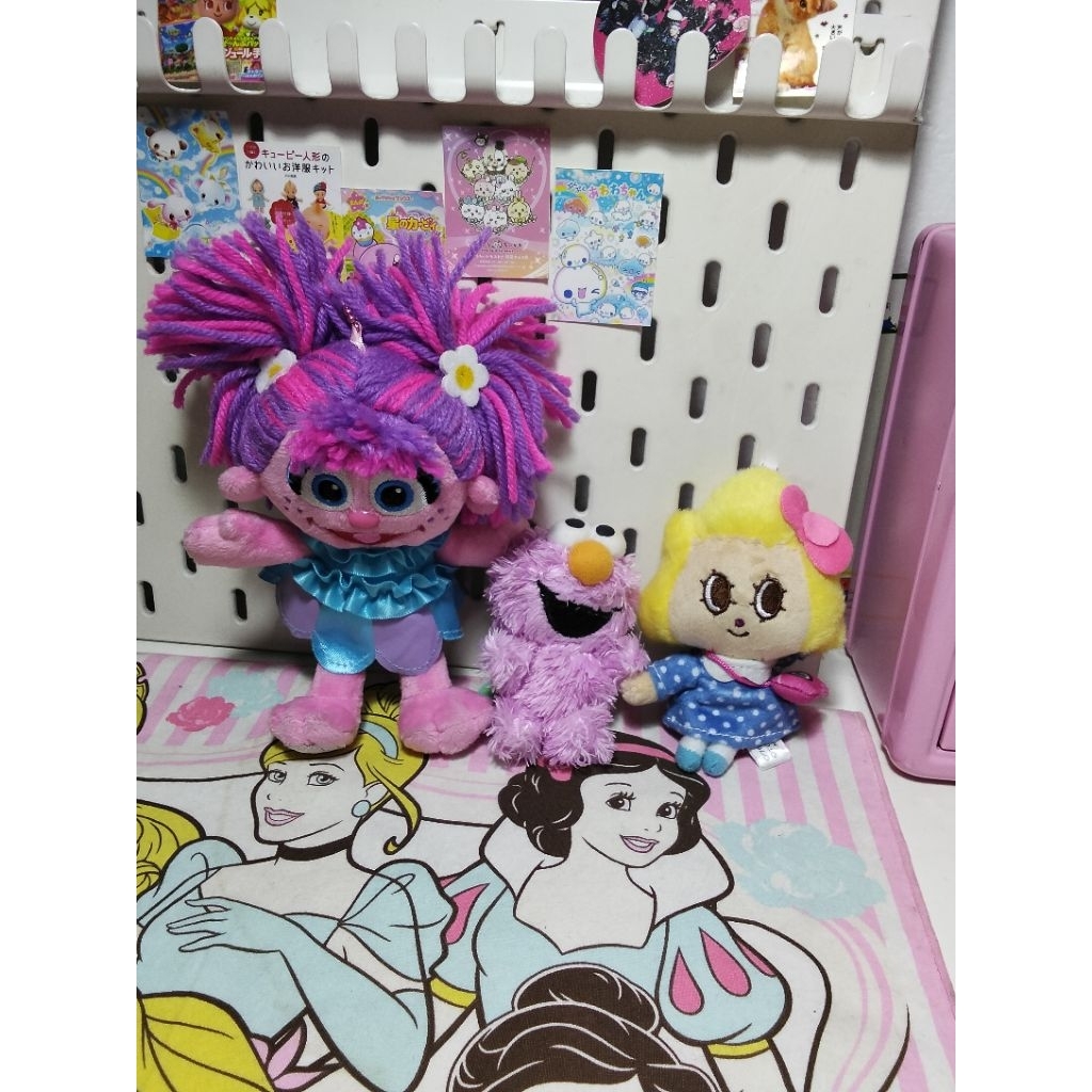 ganci Abby sesame street, Elmo sesame street, Sorakara chan