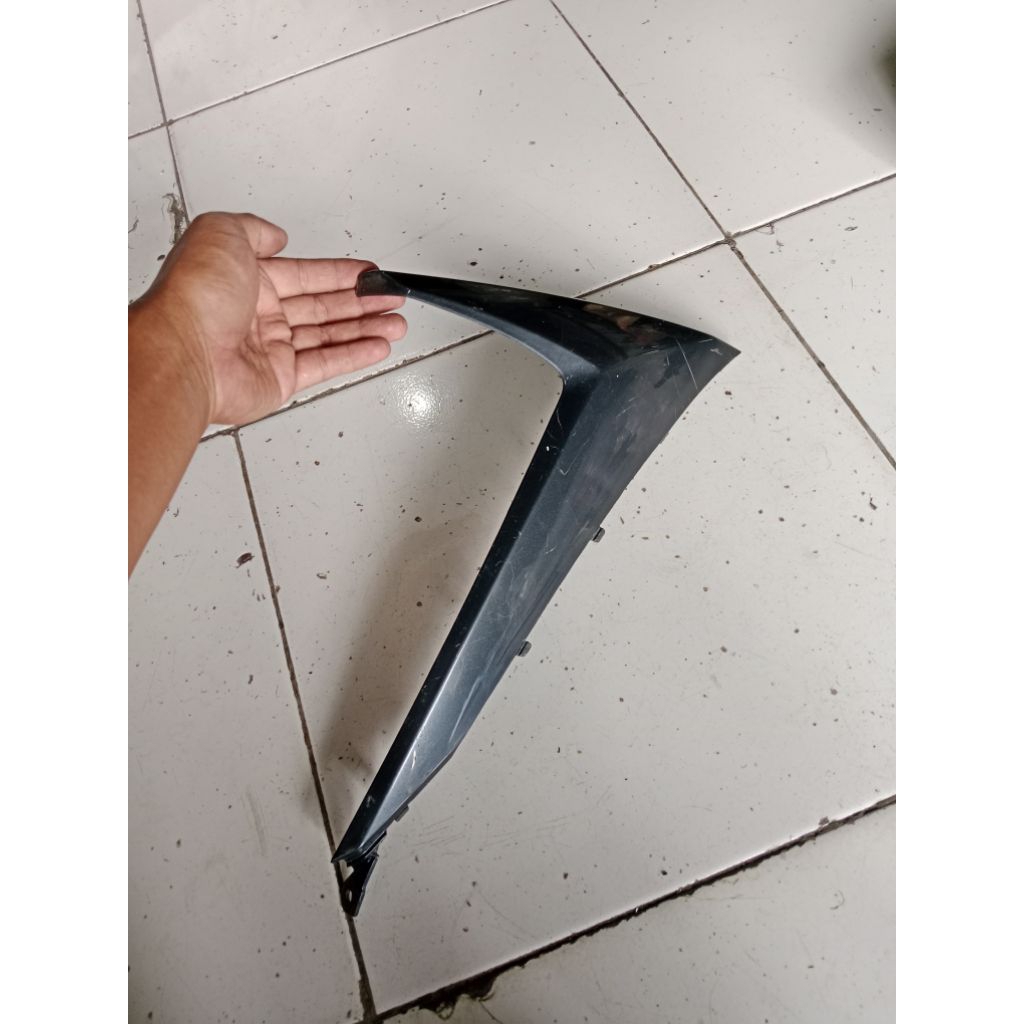 sirip lis kiri bawah jok Mio Soul GT 115 bekas original