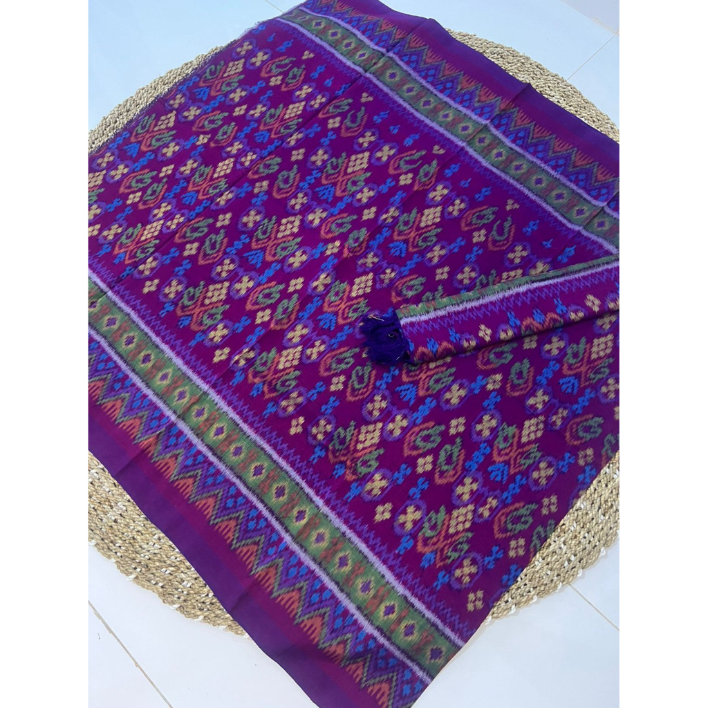 Kamen Endek Lasem set Selendang by Sakahita Kebaya | Kamen tenun endek bali