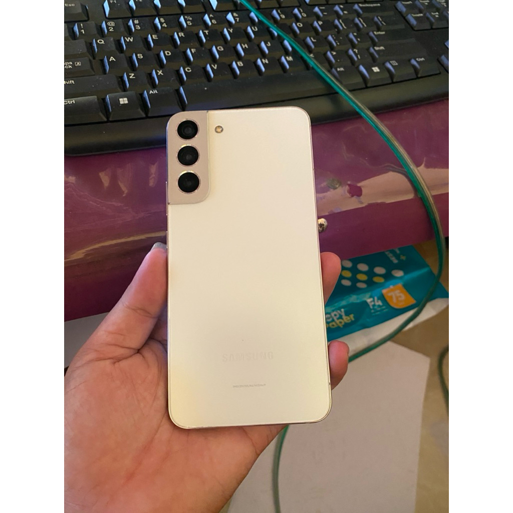 samaung s22+ 8/256 inter Indosat saja