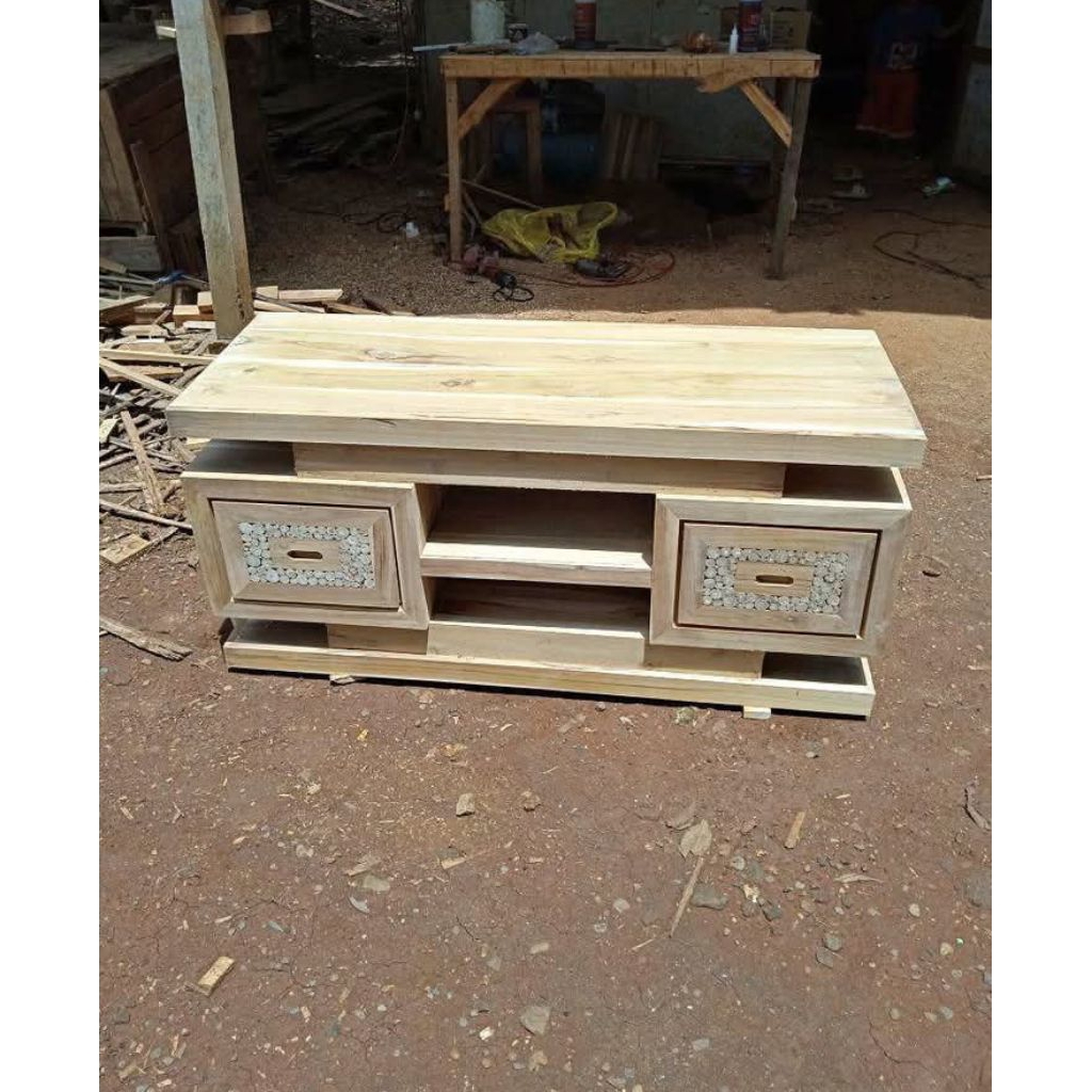 meja tv minimalis kecil