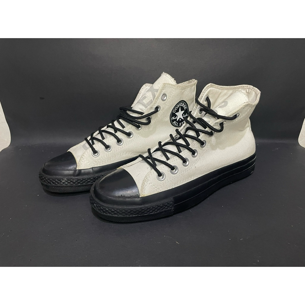 SepatuConverseGoretex