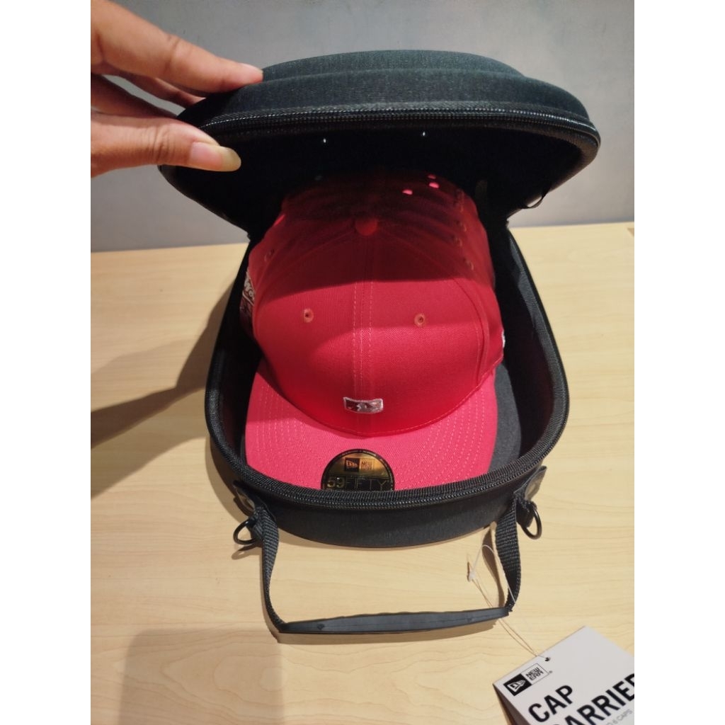 tas cap new era capacitu 6caps