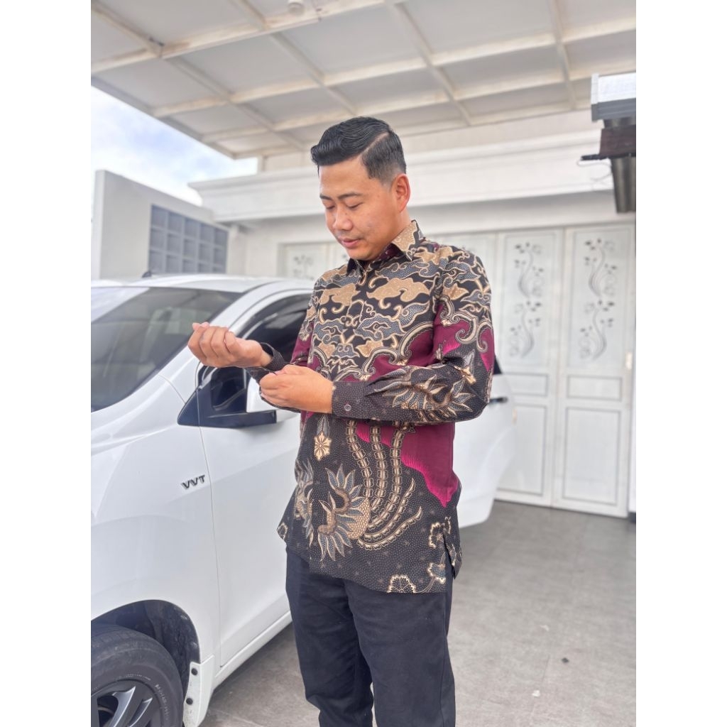 Laskala Batik Premium Nagara Kemeja Batik Pria Slim Fit Lengan Panjang