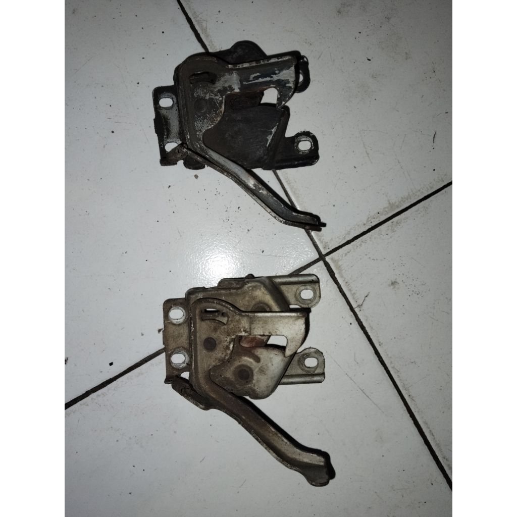 doorlock kap mesin Baleno old