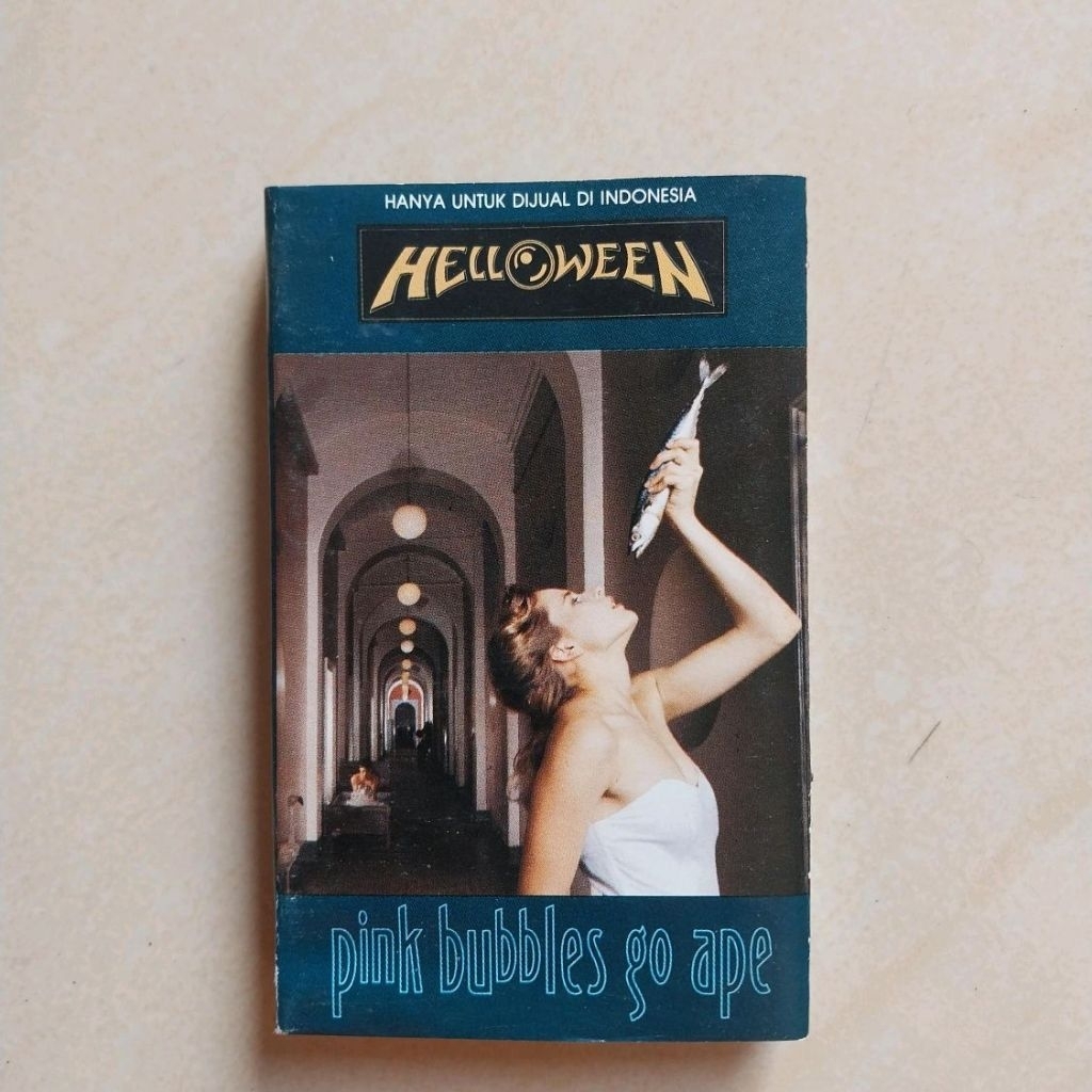 KASET HELLOWEEN ALBUM PINK BUBBLES GO APE