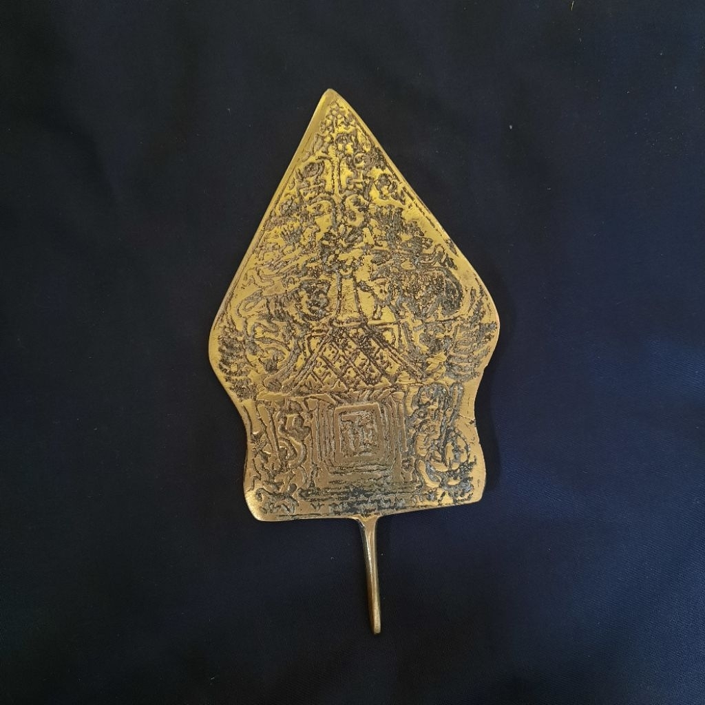 Koleksi Kerajinan Kuningan Patung Pajangan Gunungan Wayang