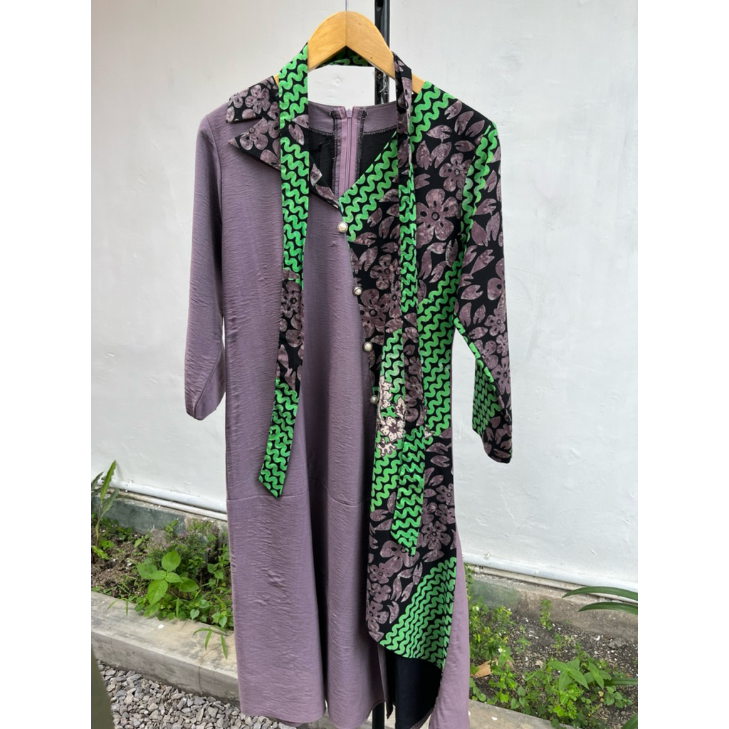 Tunik Batik Tulis Kombinasi Rayon – Atasan Batik Wanita Modern Premium Elegan