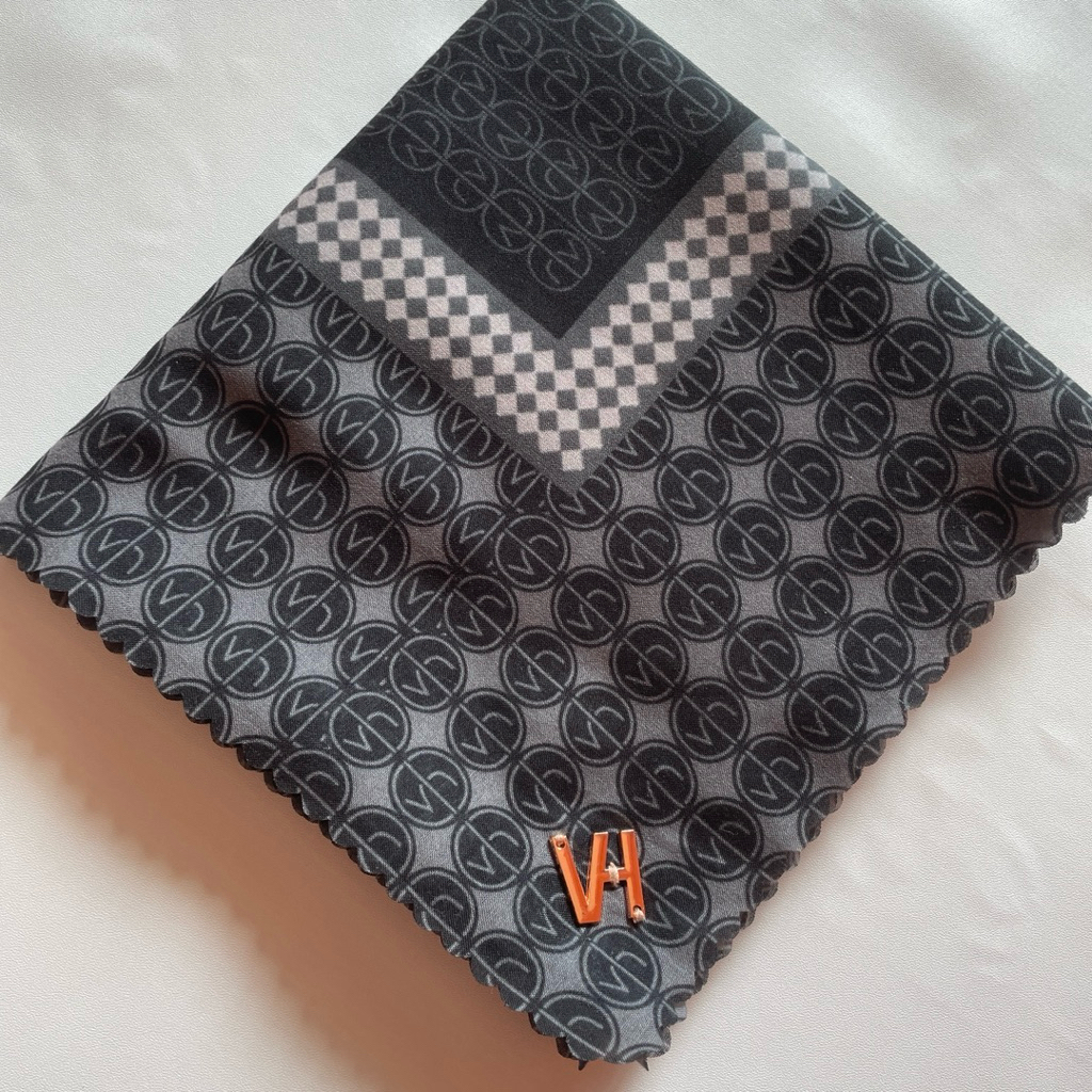 preloved scarf vanilla hijab monogram VH