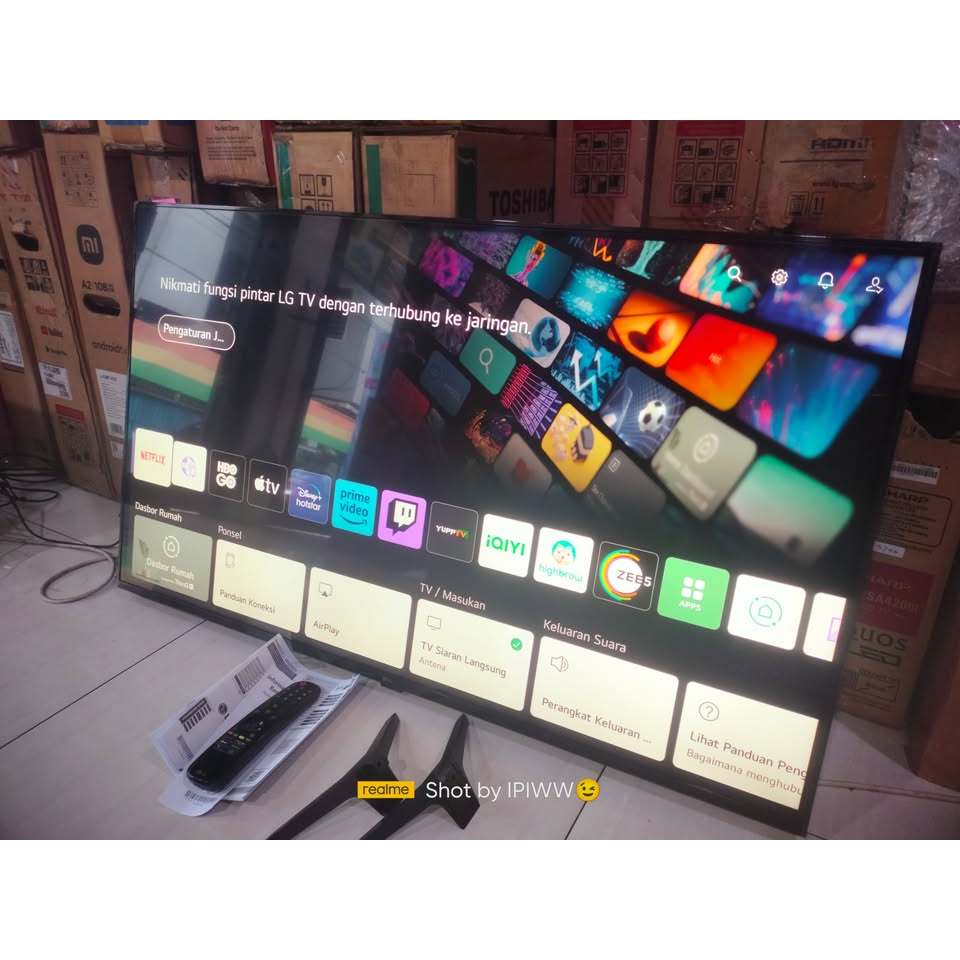 TV LED LG 43 inci 4K UHD SMART TV Youtube Digital TV Kondisi bekas pemakaian masih segel 4219F