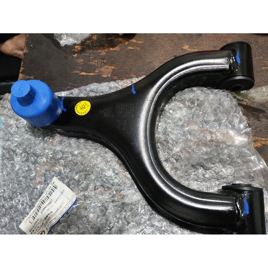 lower arm/ball joint kanan wuling air ev