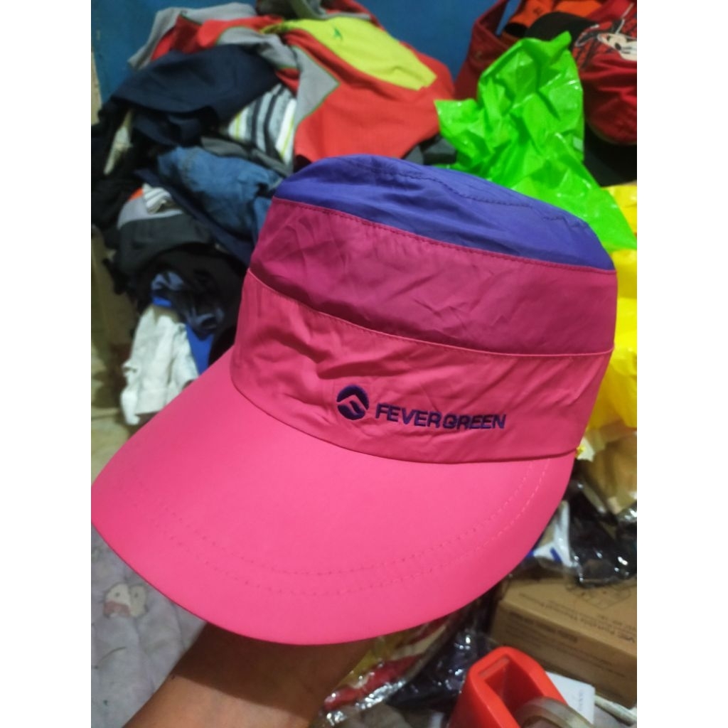 topi olahraga wanita zumba FEVER GREEN fulltag