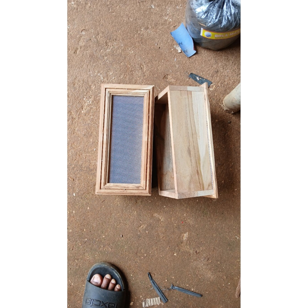 LOSTER KAYU JATI MINIMALIS MODEL KAWAT ANTI NYAMUK