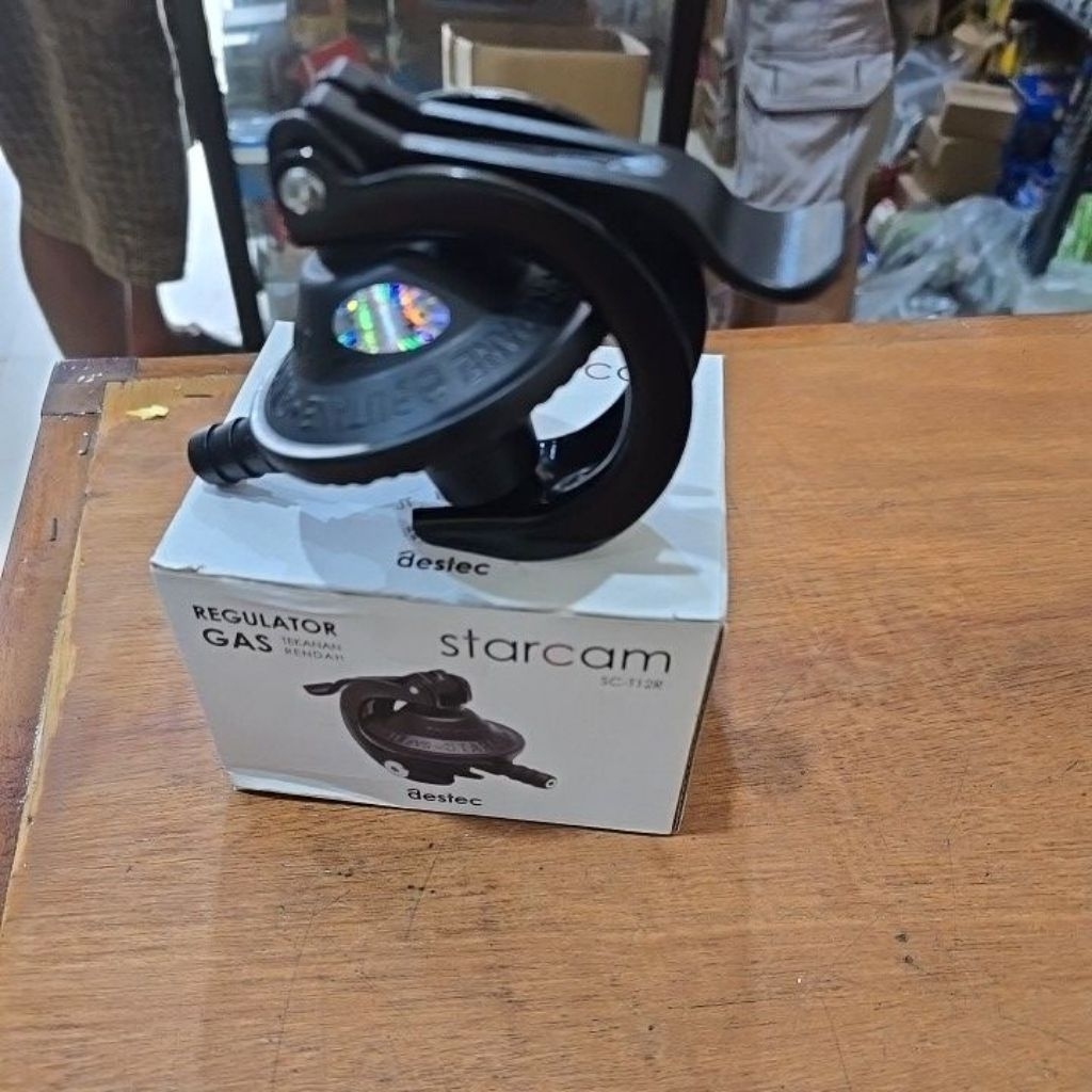 regulator gas STARCAM  ( cekak ) untuk pemakaian rumah tangga/ kepala gas LPG STAR CAM