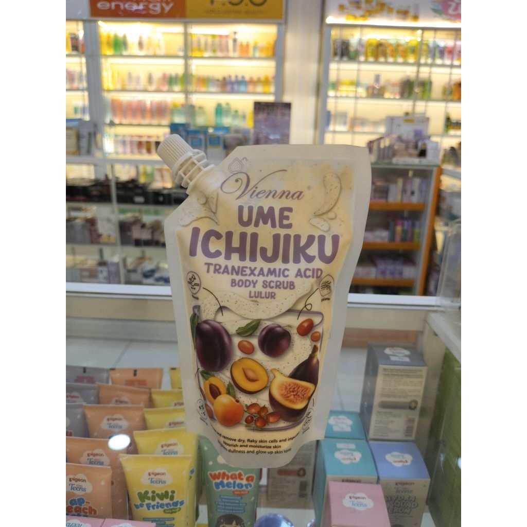 Vienna lulur body scrub Ume ichijiku || 250ml