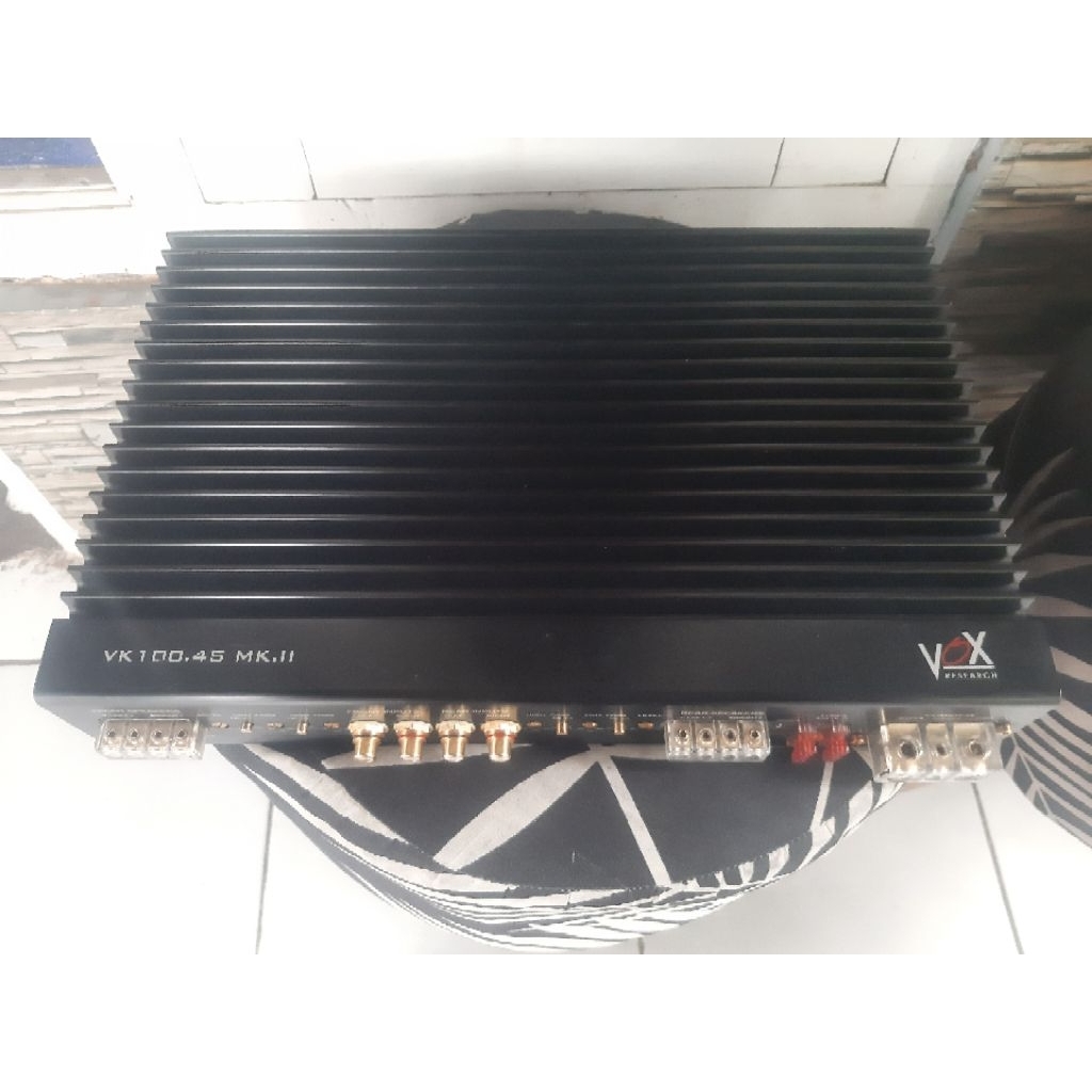 VOX RESEARCH 4CHANEL