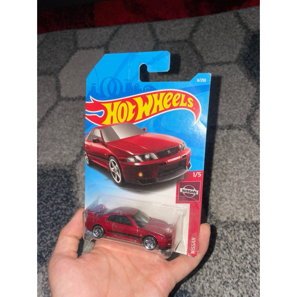 Hotwheels Nissan Skyline GTR (BCNR33) nissan skyline r33 merah
