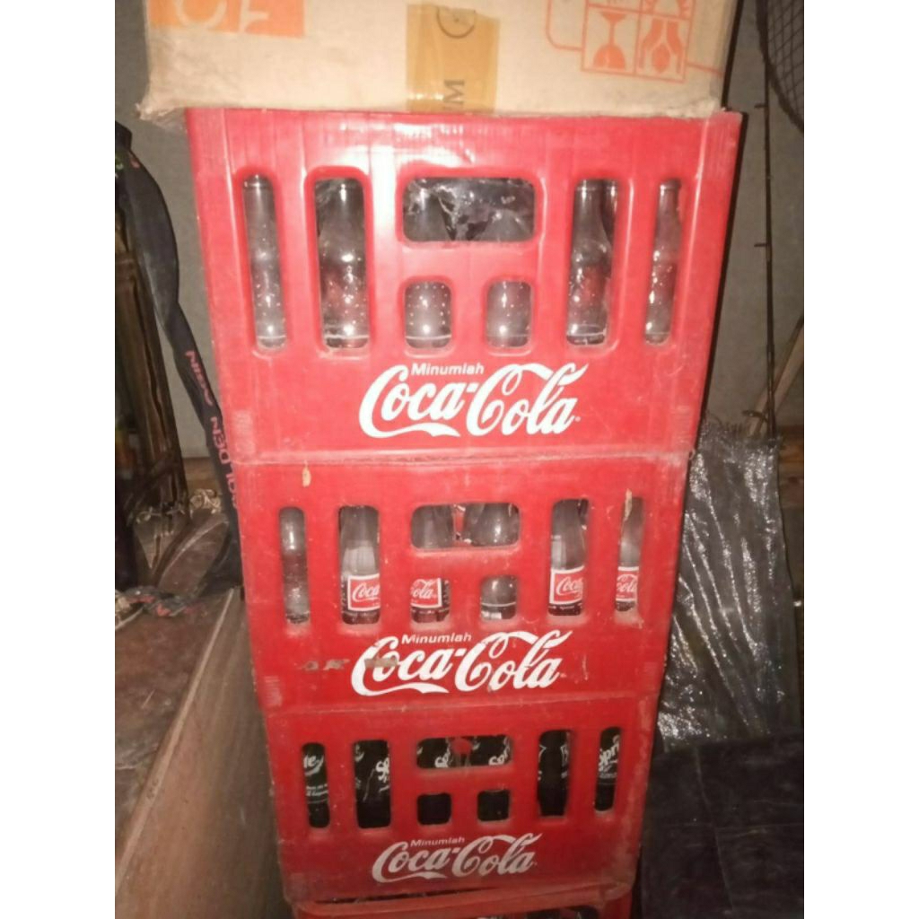 krat bekas tempat botol minuman kursi krat