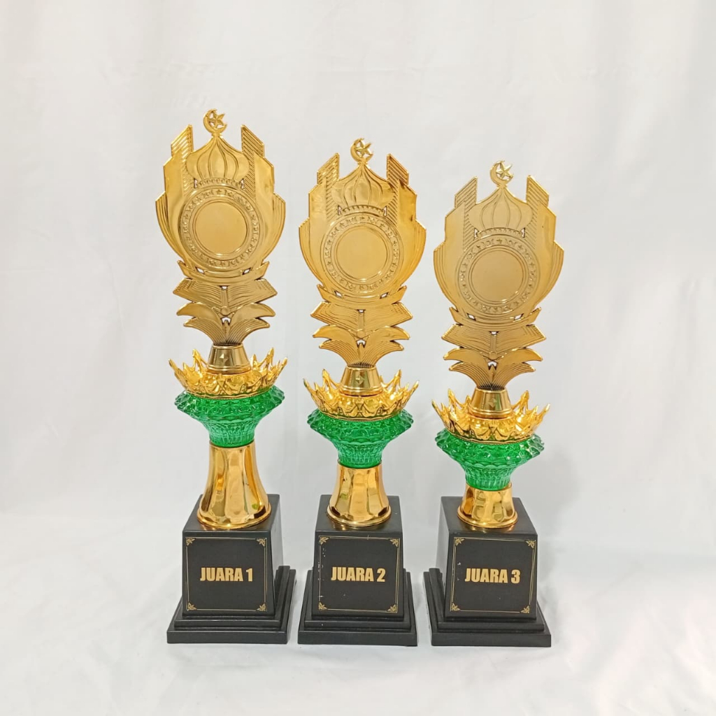 Piala set isi 3 cup bening kaca piala kejuaraan