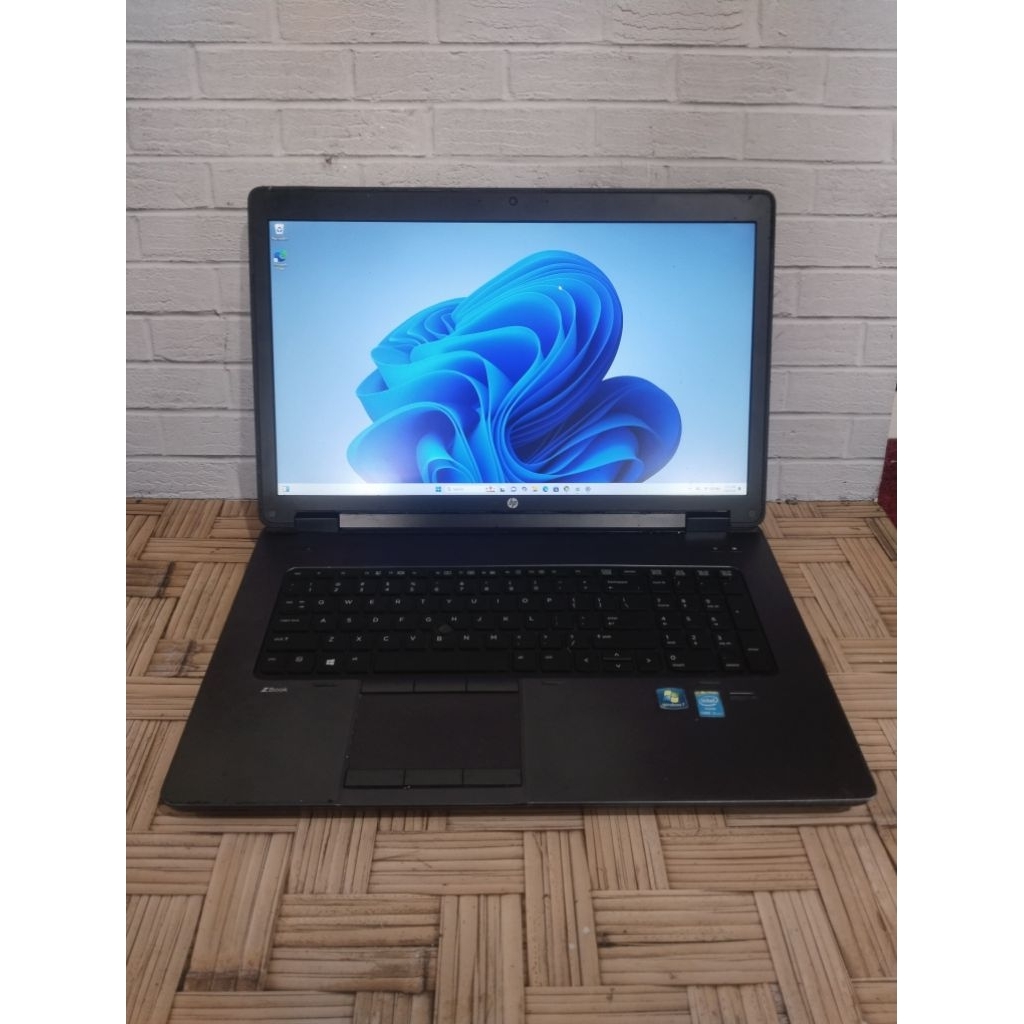 HP ZBOOK 17 i5-4330M/RAM 16GB/SSD 512GB/FHD IPS