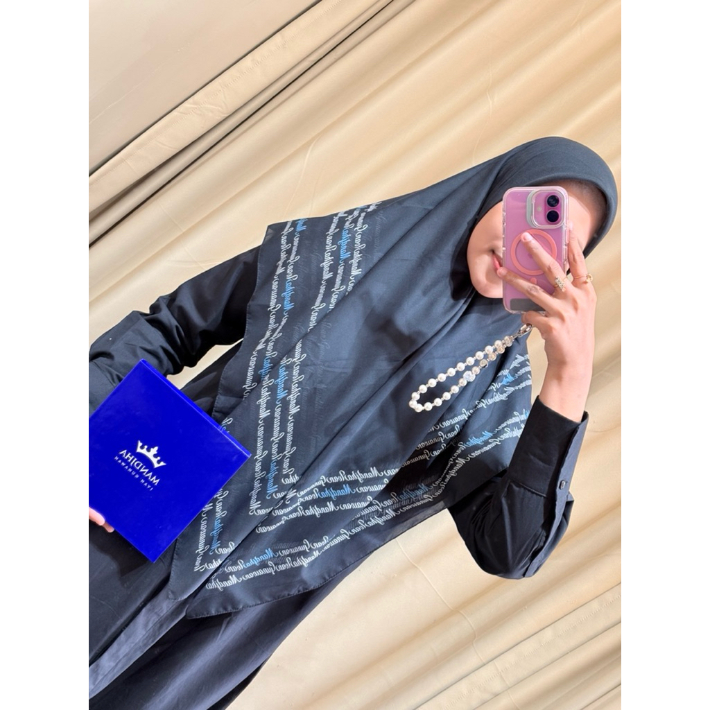 Hijab Motif Mandjha by ivan gunawan