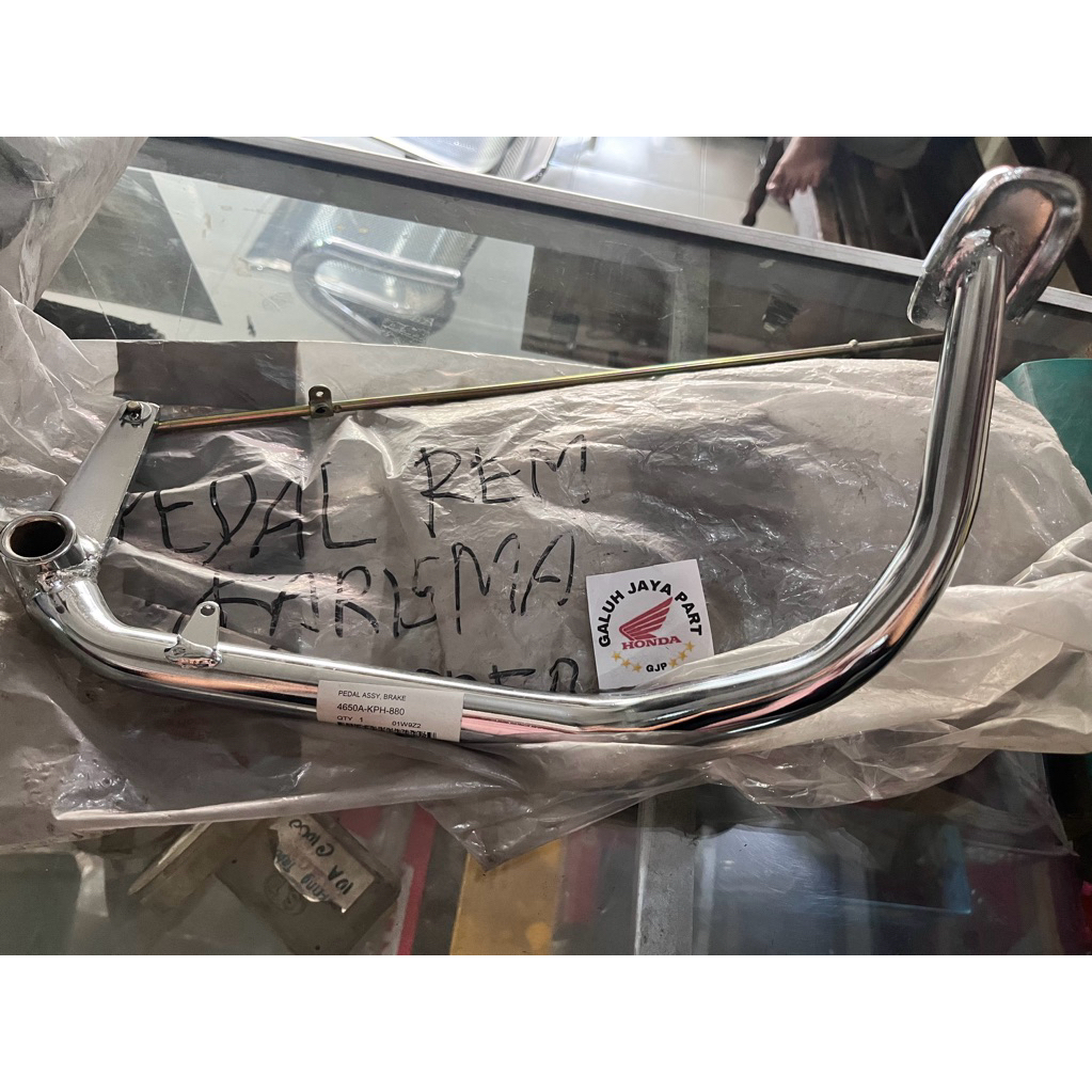 Pedal Rem Belakang Honda Kharisma 4650A-KPH-880