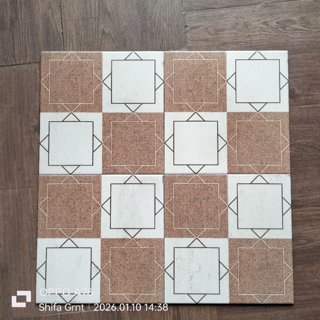 Keramik lantai 30x30 Brown kasar /Ikad