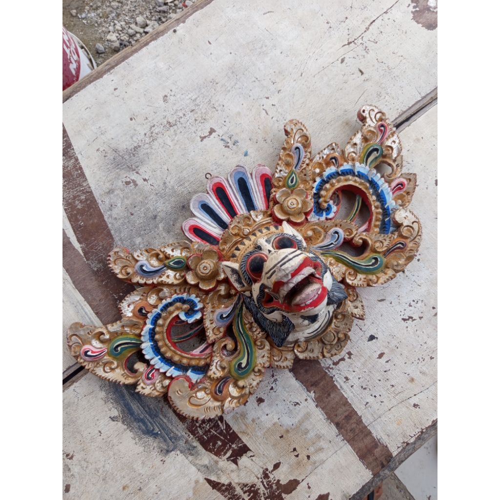 Vintage pajangan topeng atau ukiran kayu Rangda Bali tokoh mitologi Bali  adharma manifestasi Dewi D