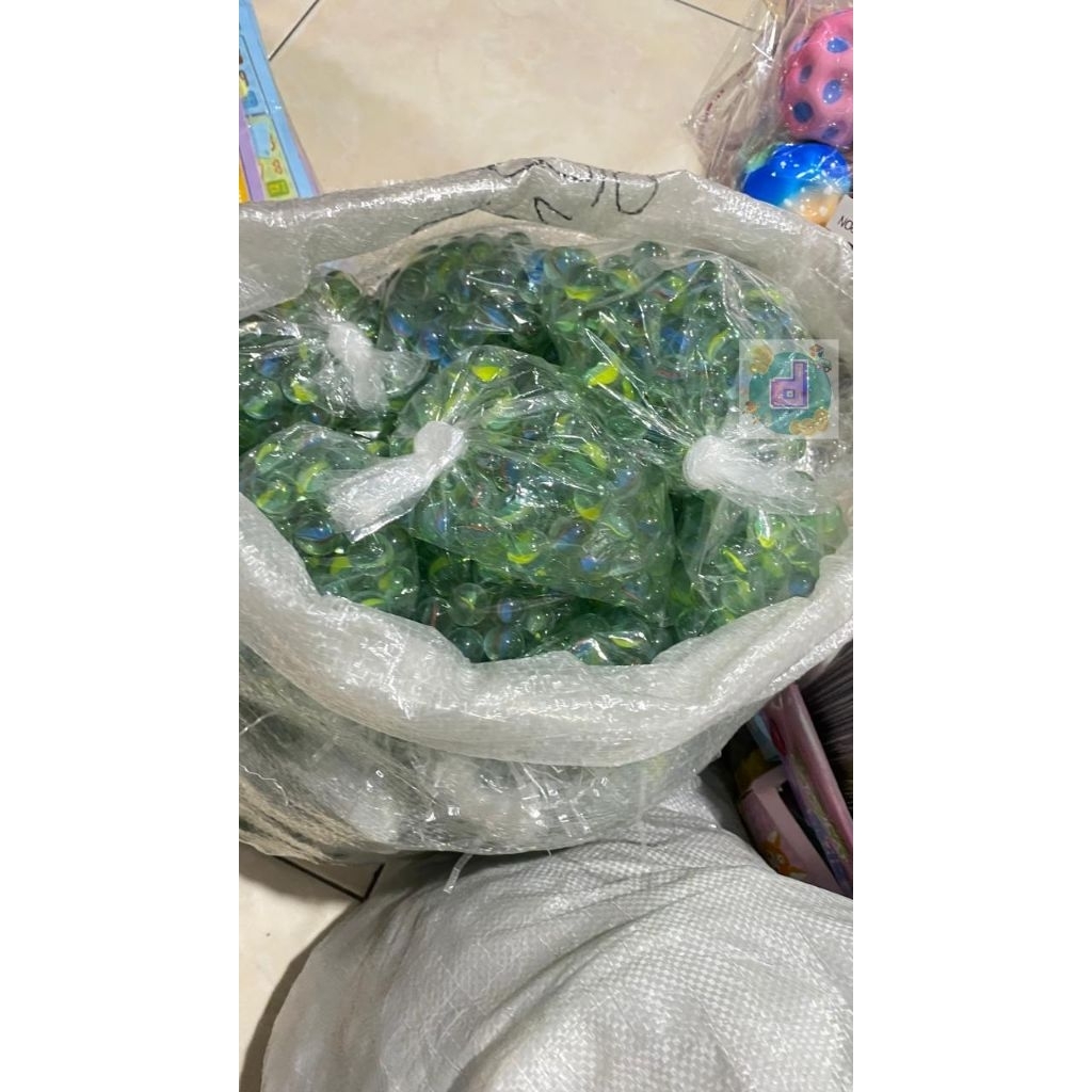 Kelereng Mata Kucing/ Kelereng Susu/ Kelereng Metalik/ Kelereng Jumbo/ Kelereng Planet/ Kelereng Put