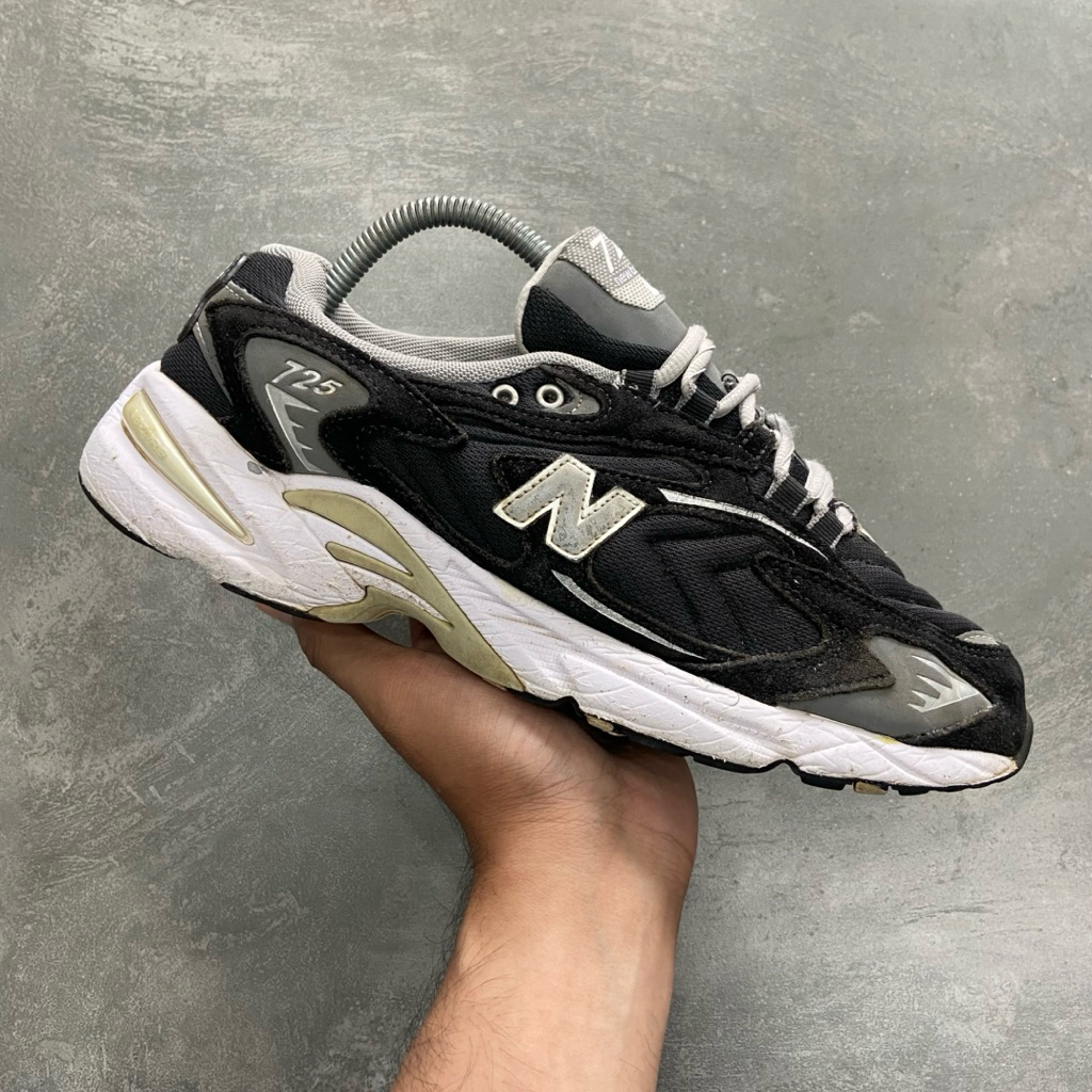 [Size 42] Rare New Balance 725 Black Grey White Second ML725R. Harga Barunya 2 Juta Rupiah