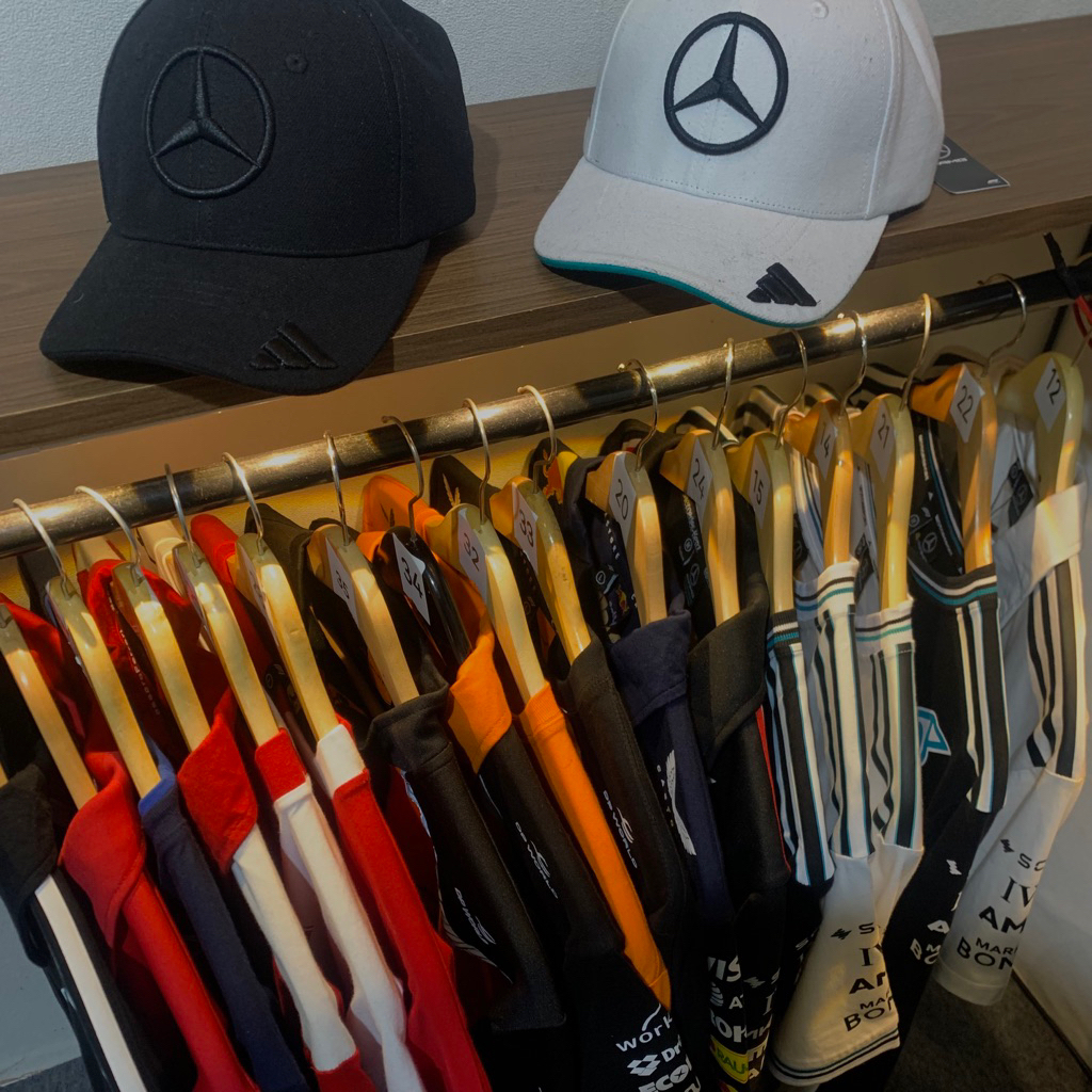 KAOS POLOSHIRT PETRONAS MERCEDES F1 BAHAN TEBEL LEMBUT