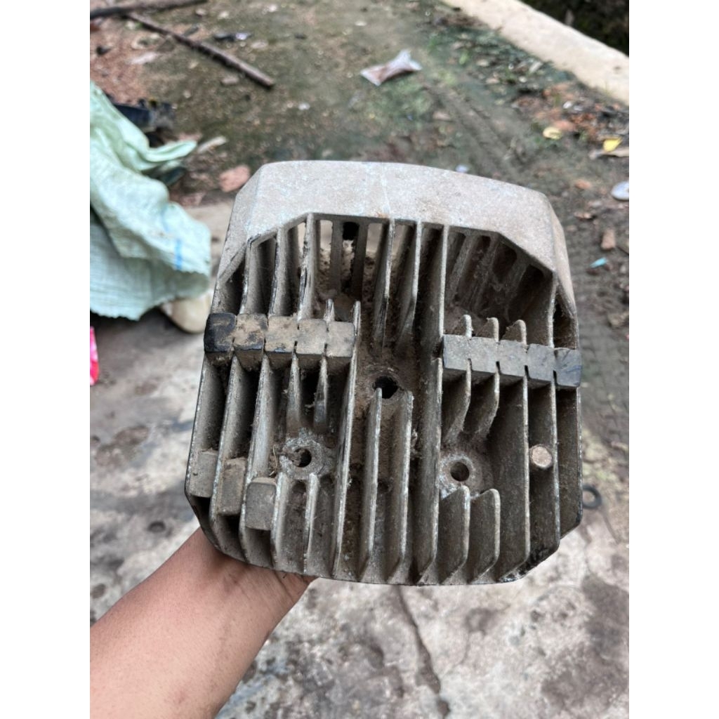 head cylinder suzuki trs trz original bekas