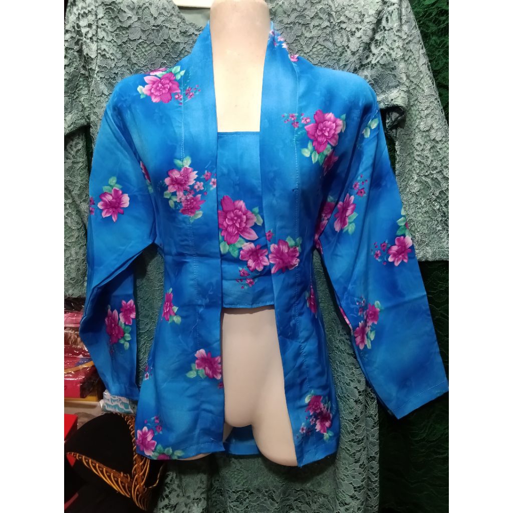 baju nenek kutu baru