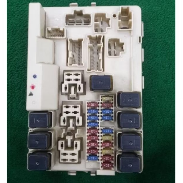 Box sekring Ipdm Nissan Elgrand E51