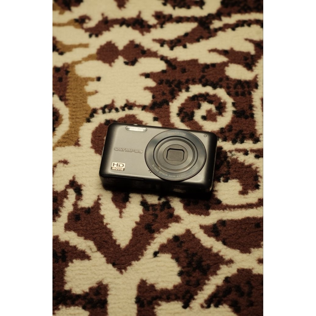 Olympus VG-120 digicam vintage