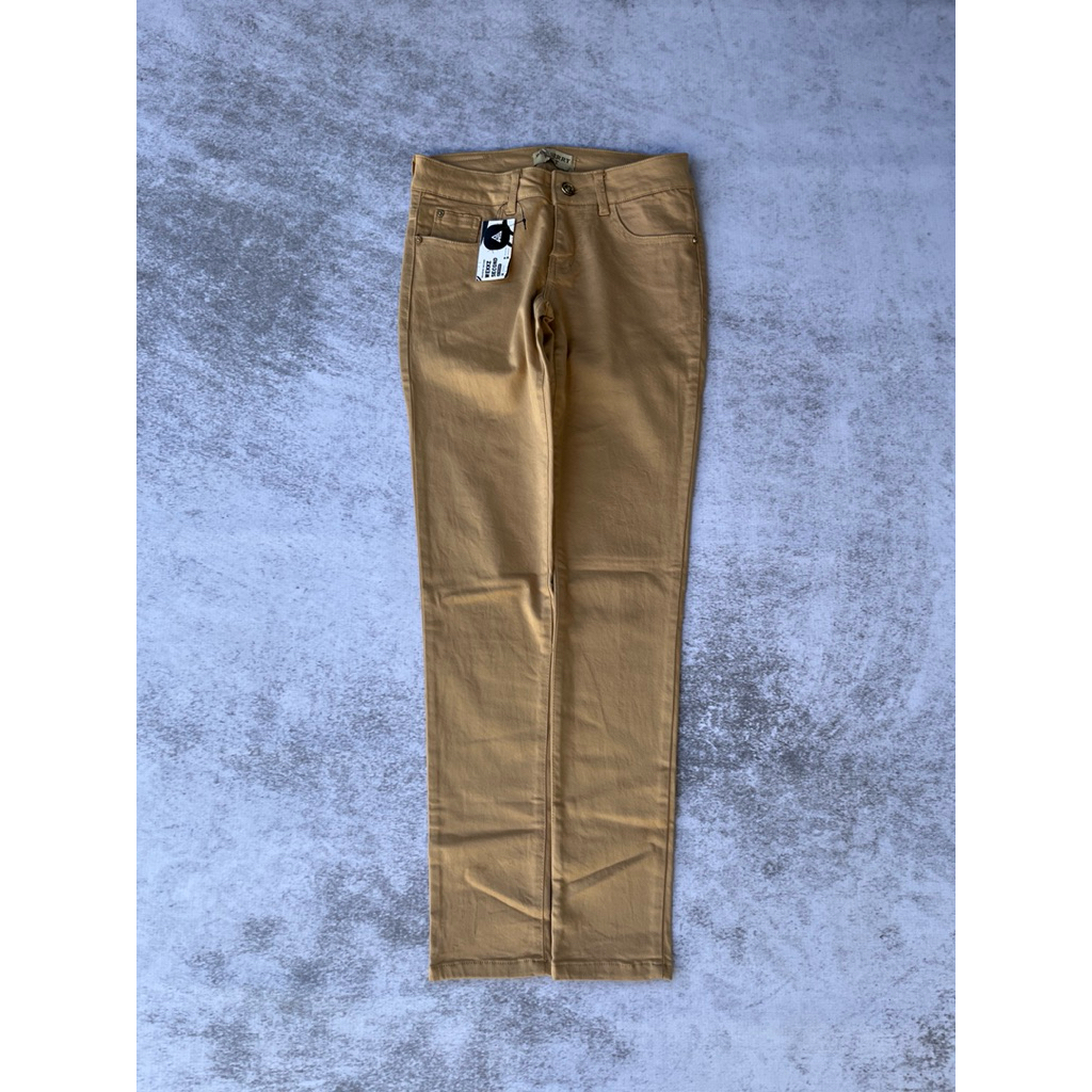 CELANA BURBERRY JEANS SECOND MURAH