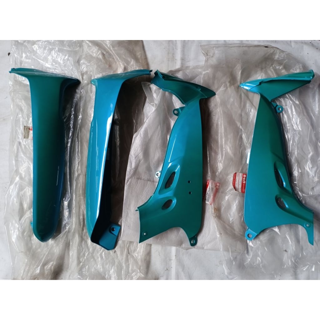 Legshield Sayap Luar dalam Suzuki SHOGUN 110 R KANCIL hijau Original baru SGP